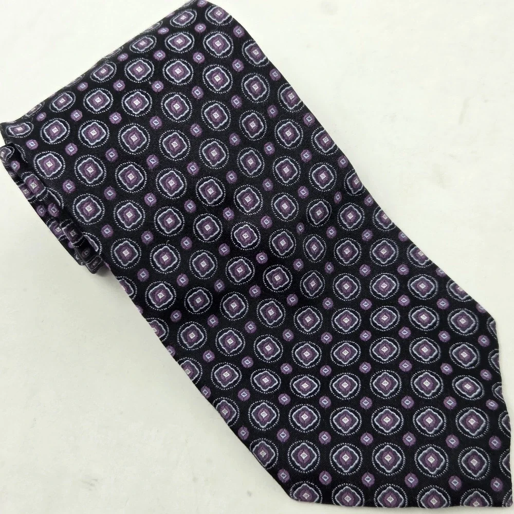 Jos A Bank Signature Tie Men's Black w/Purple Geometric Print 100%‎ Silk